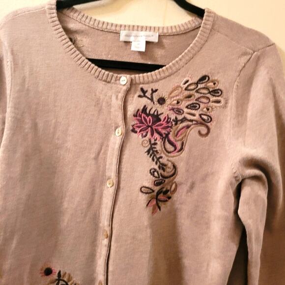Vtg Floral Embroidered Women's Cadigan Sweater Tan & Pink Size M Ppreppy Boho - Picture 3 of 10